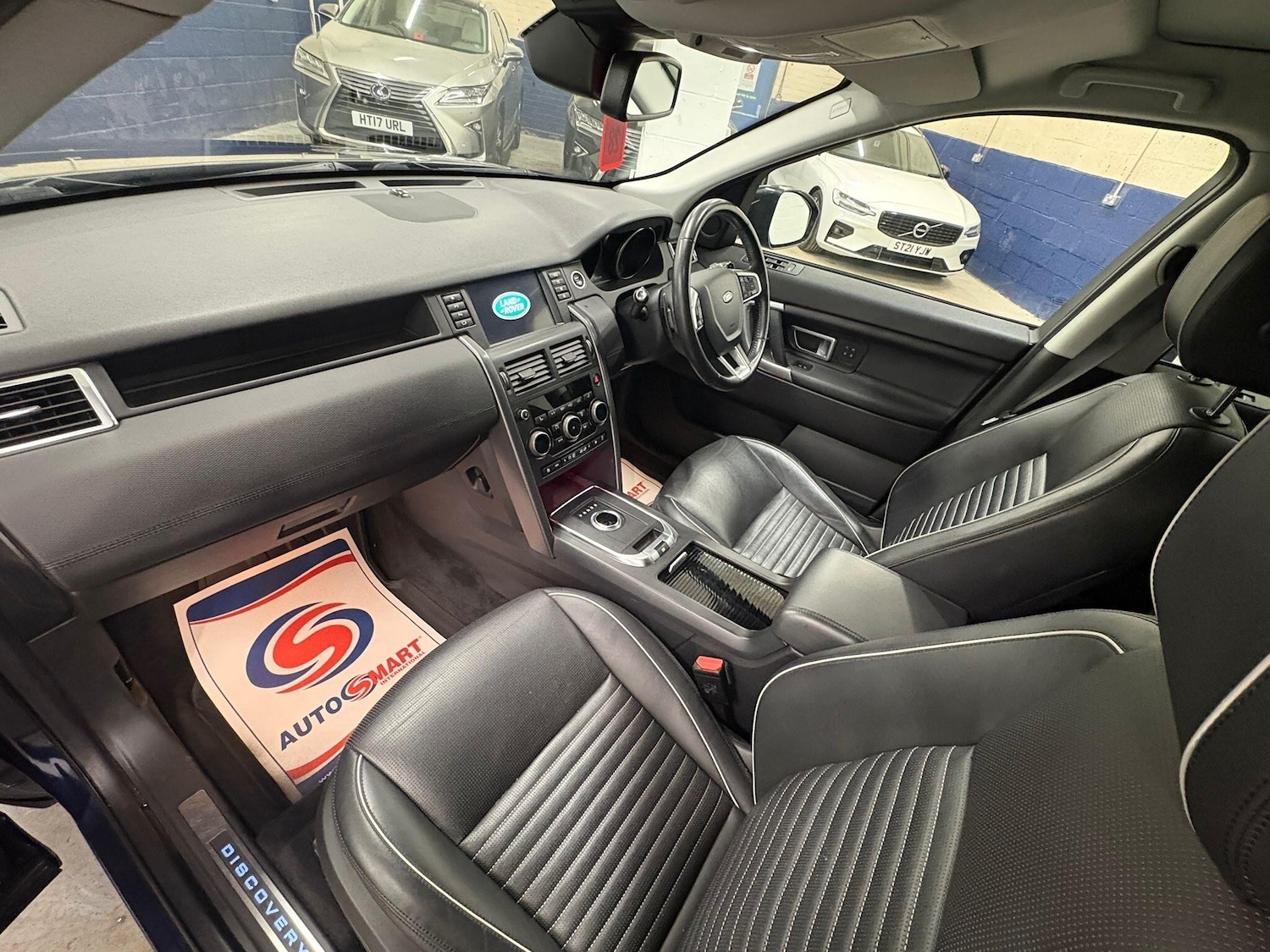 Used Land Rover Discovery Sport 2018 for sale - 77892588: Photo 45