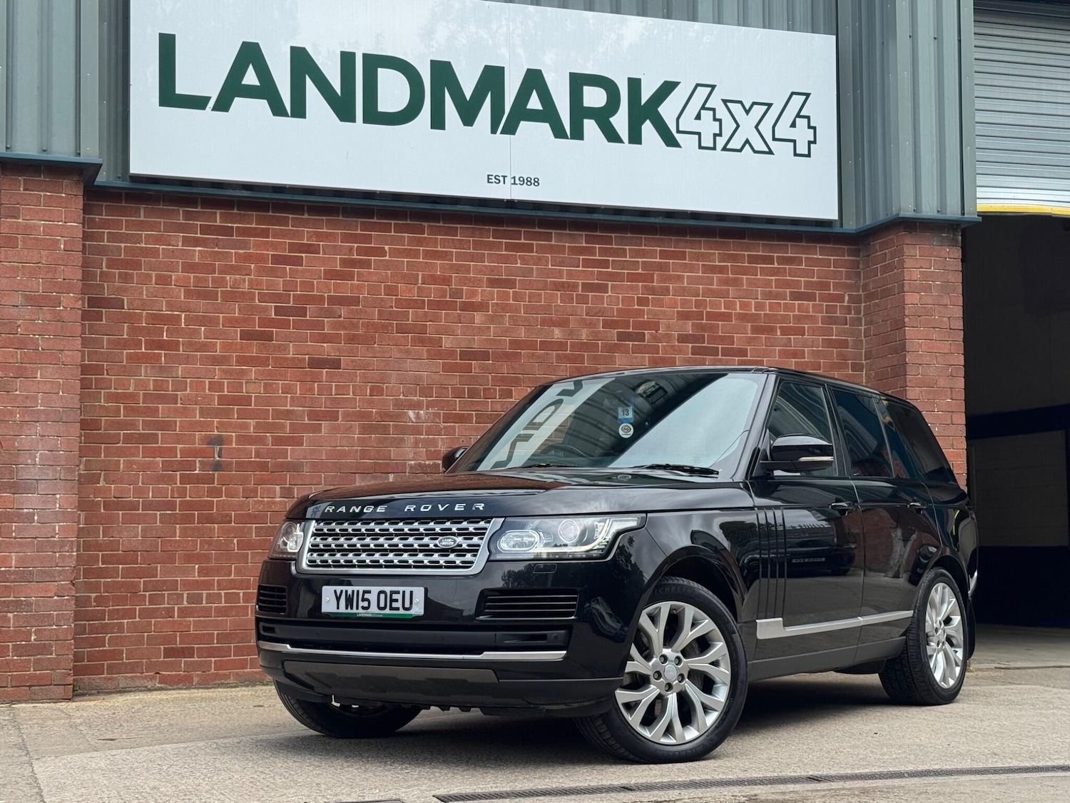 Used Land Rover Range Rover 2015 for sale - 76441021: Photo 1