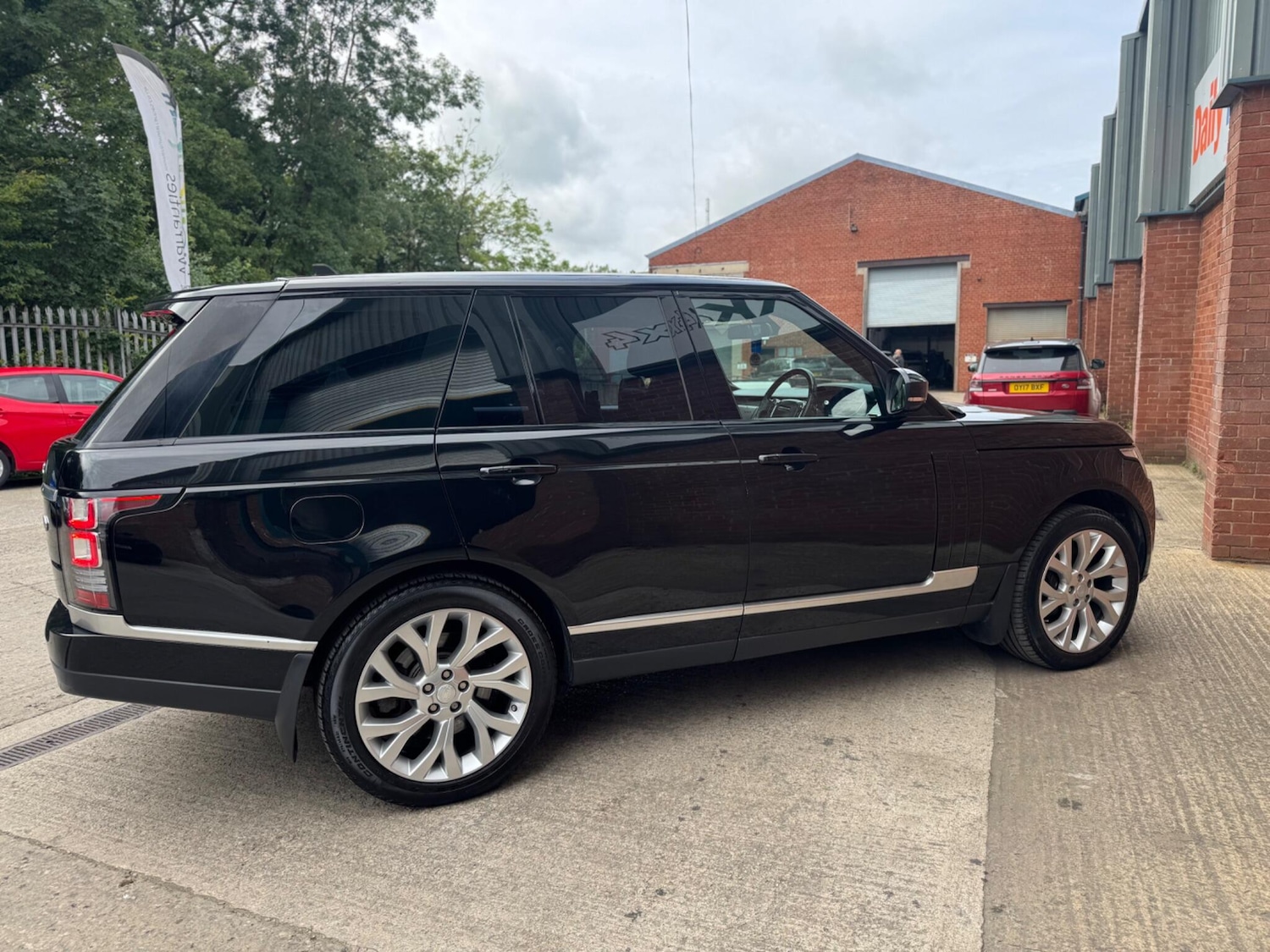 Used Land Rover Range Rover 2015 for sale - 76441021: Photo 11