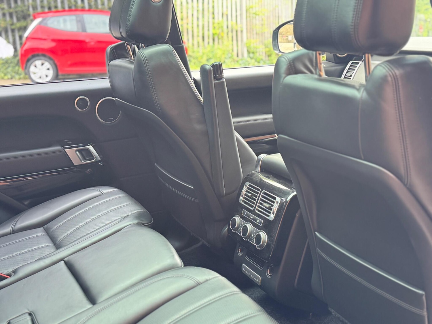 Used Land Rover Range Rover 2015 for sale - 76441021: Photo 24