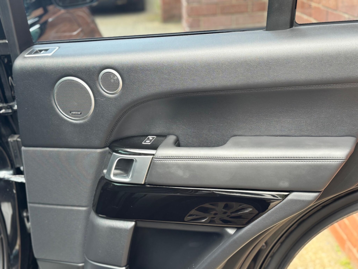 Used Land Rover Range Rover 2015 for sale - 76441021: Photo 28