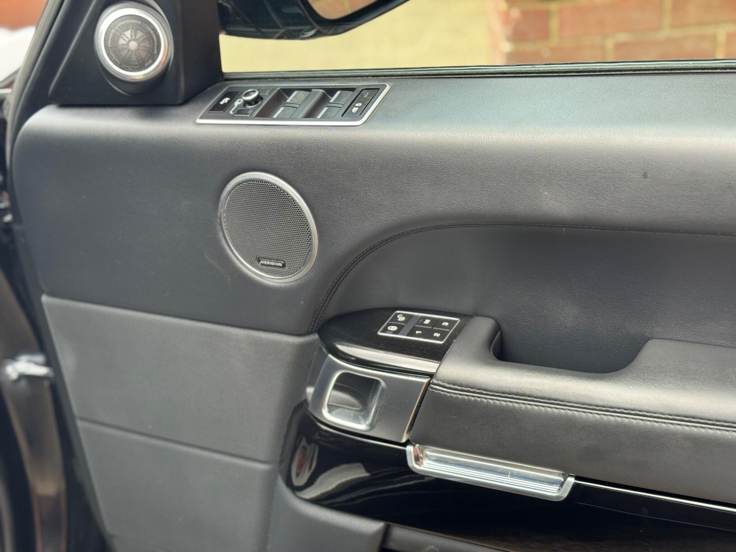 Used Land Rover Range Rover 2015 for sale - 76441021: Photo 30