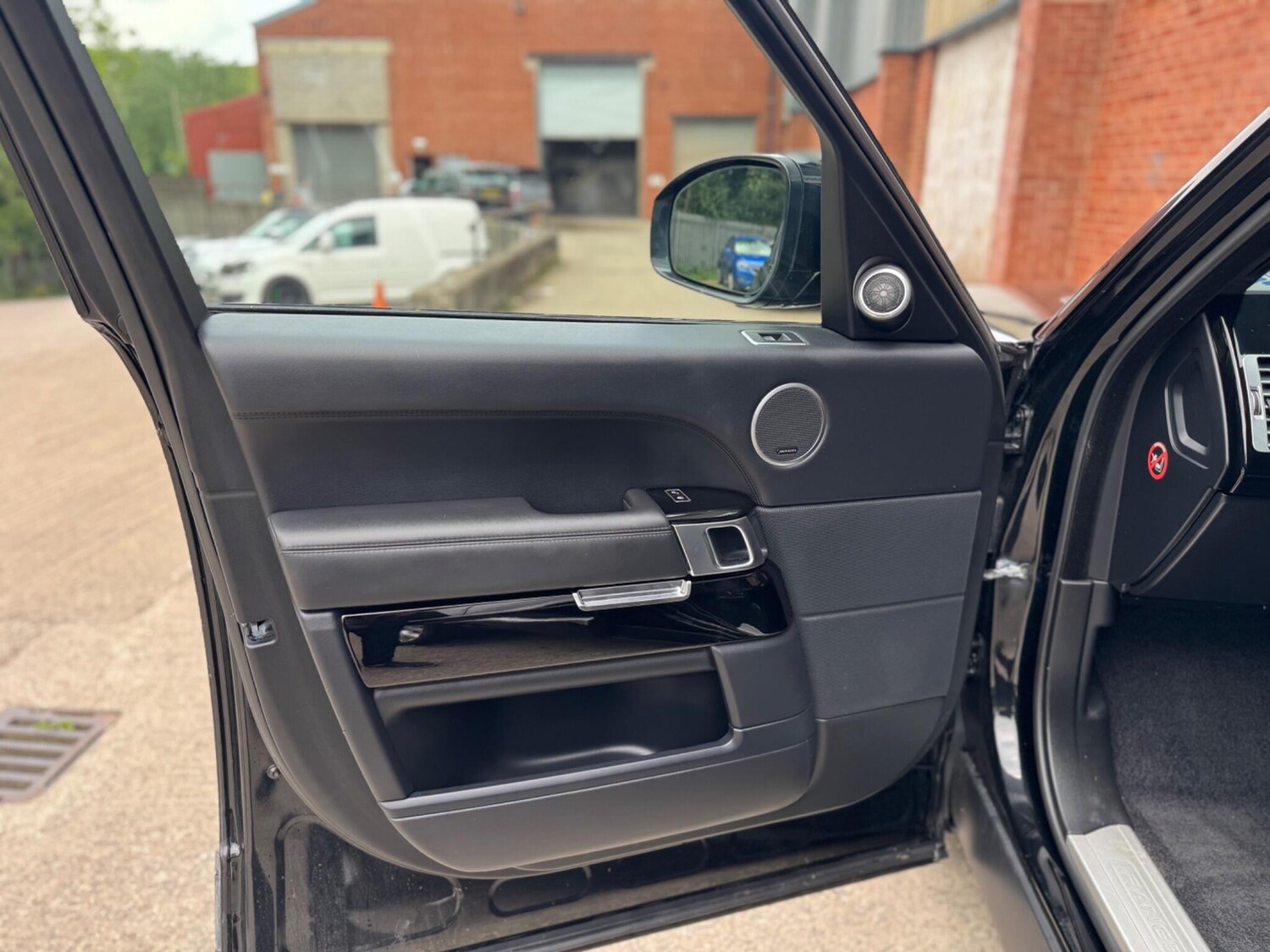 Used Land Rover Range Rover 2015 for sale - 76441021: Photo 31