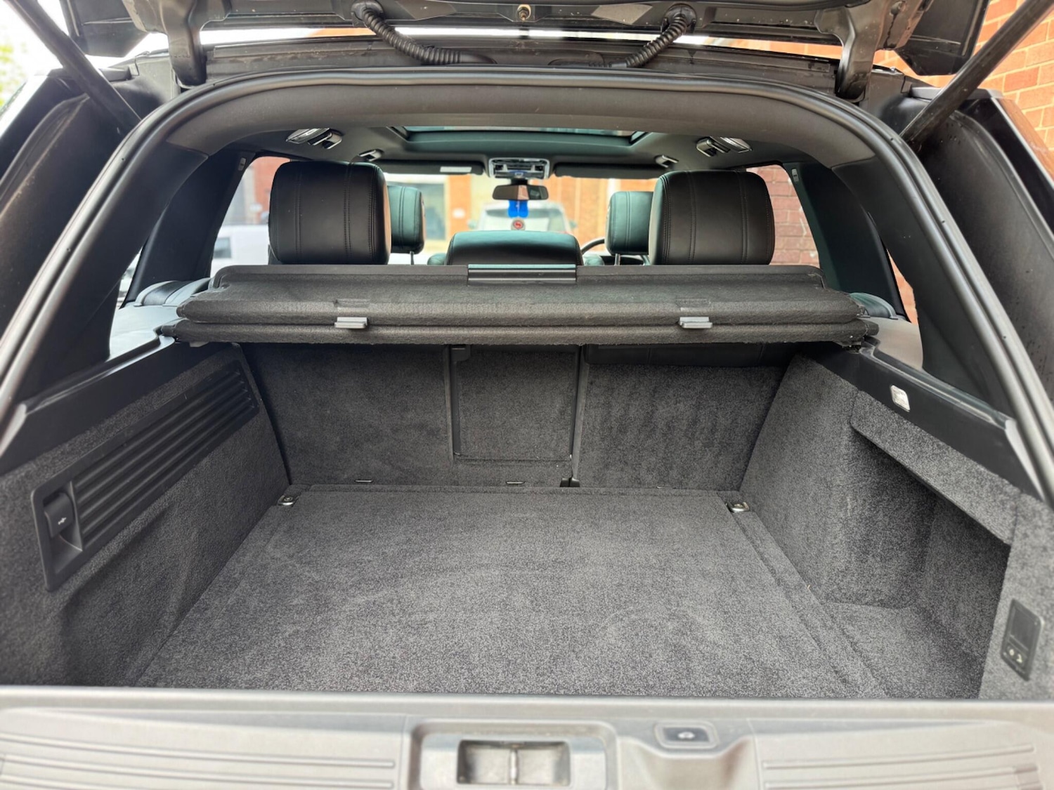 Used Land Rover Range Rover 2015 for sale - 76441021: Photo 37