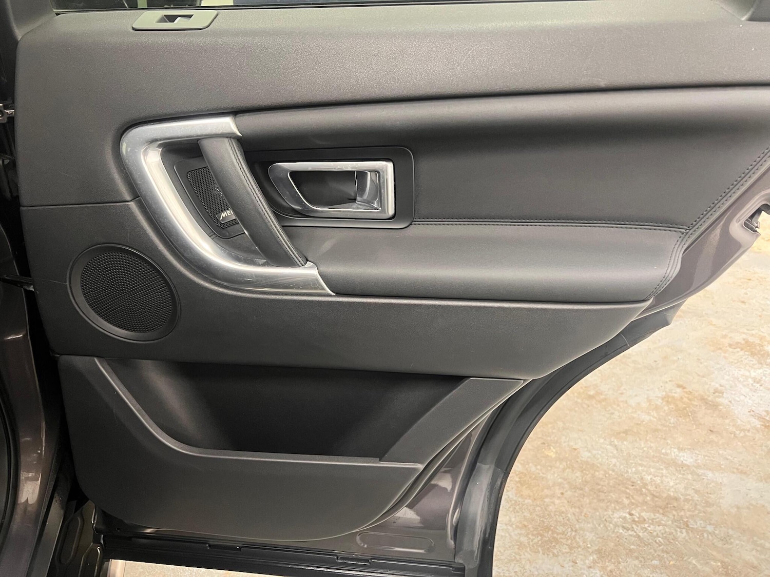 Used Land Rover Discovery Sport 2017 for sale - 76976097: Photo 19