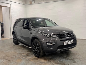 2017 (17) - 2.0 TD4 HSE Black Auto 4WD Euro 6 (s/s) 5dr