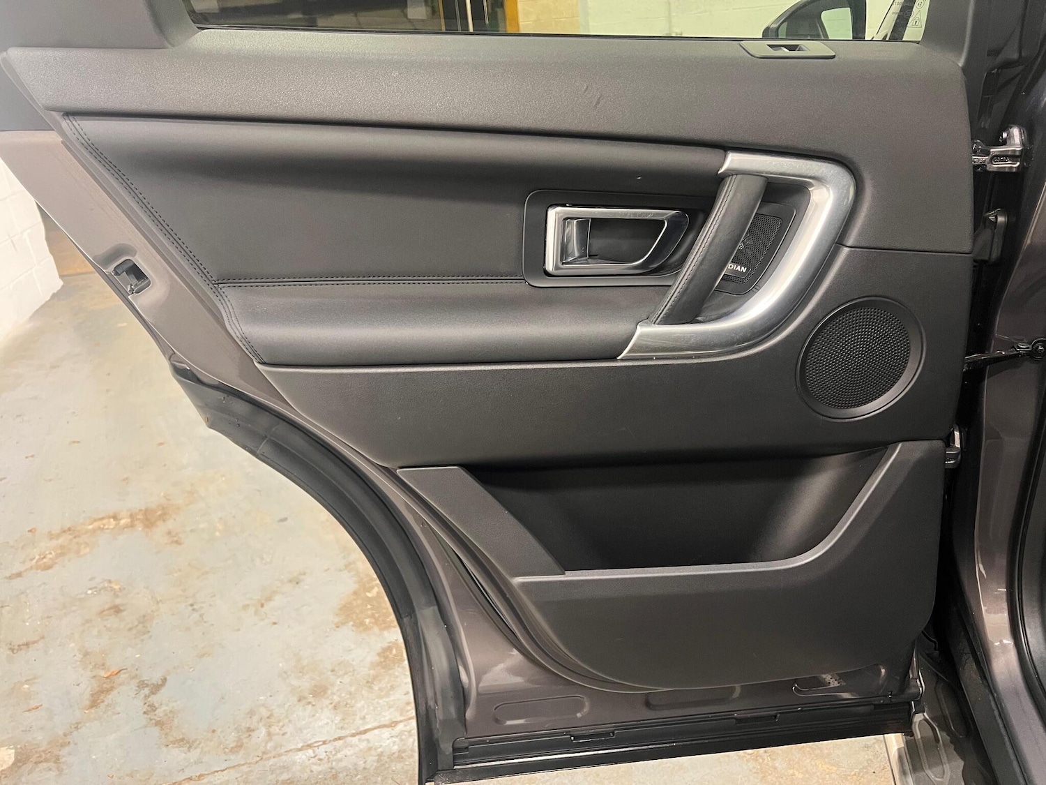 Used Land Rover Discovery Sport 2017 for sale - 76976097: Photo 20