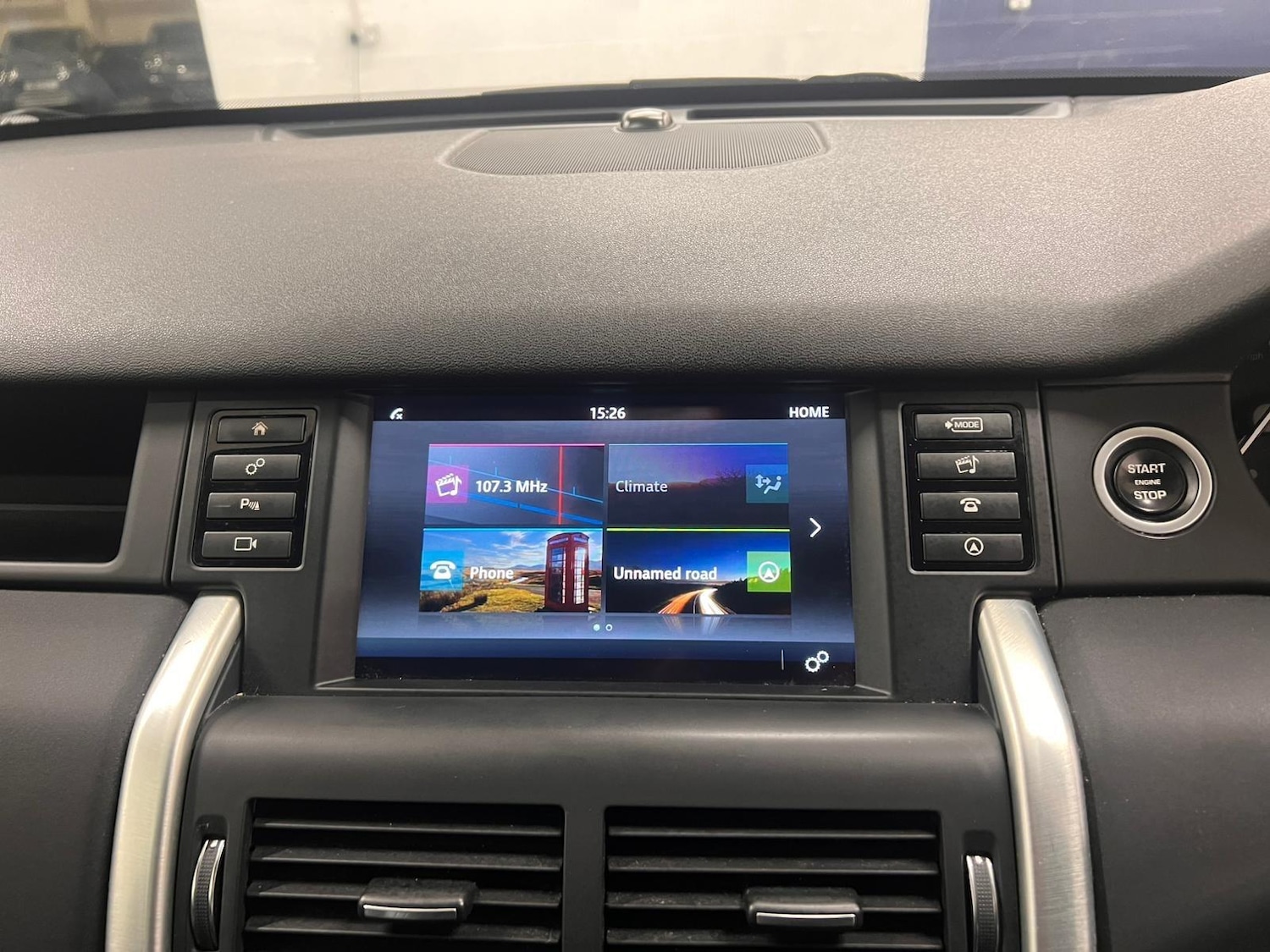 Used Land Rover Discovery Sport 2017 for sale - 76976097: Photo 26