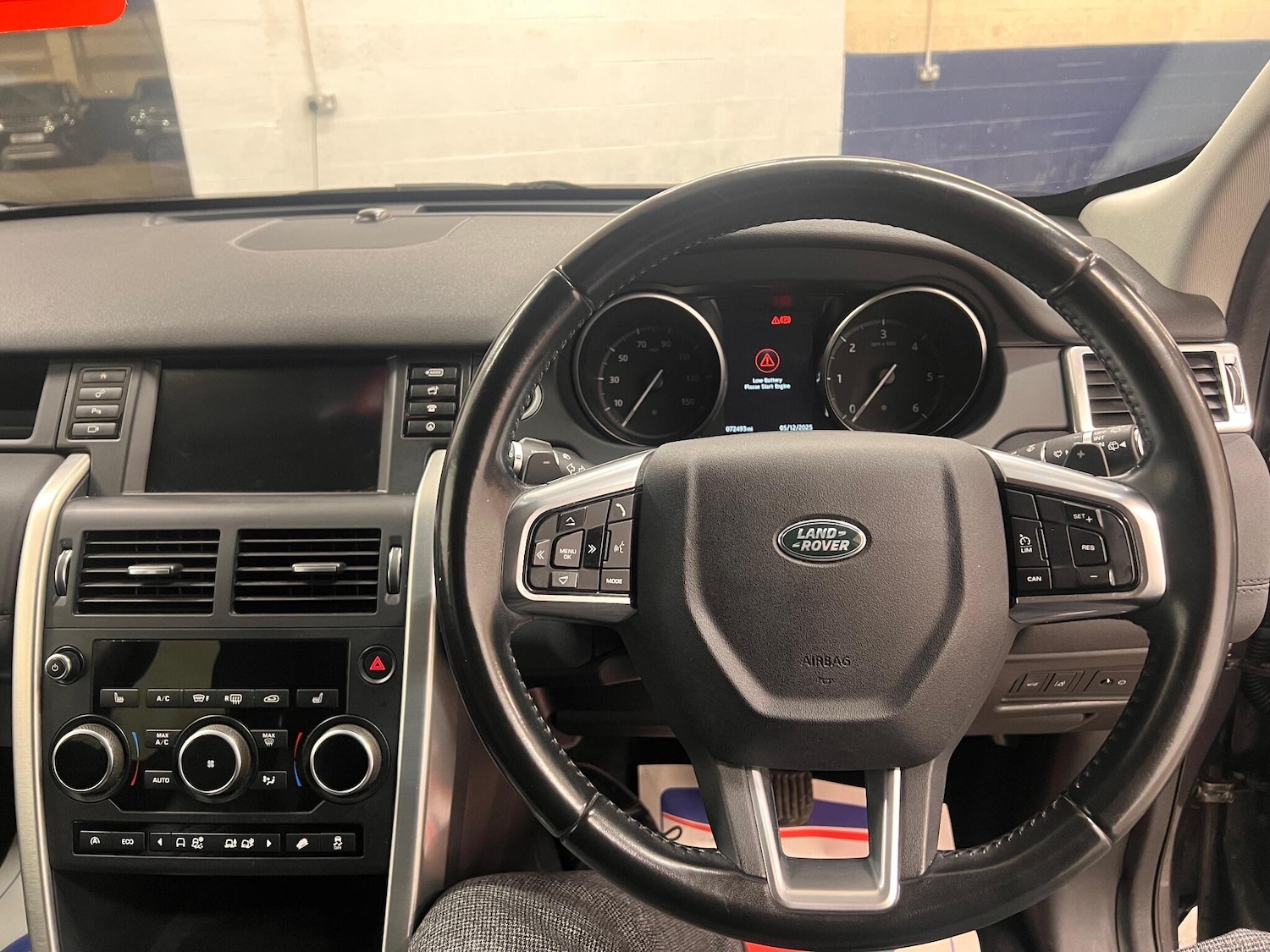 Used Land Rover Discovery Sport 2017 for sale - 76976097: Photo 30