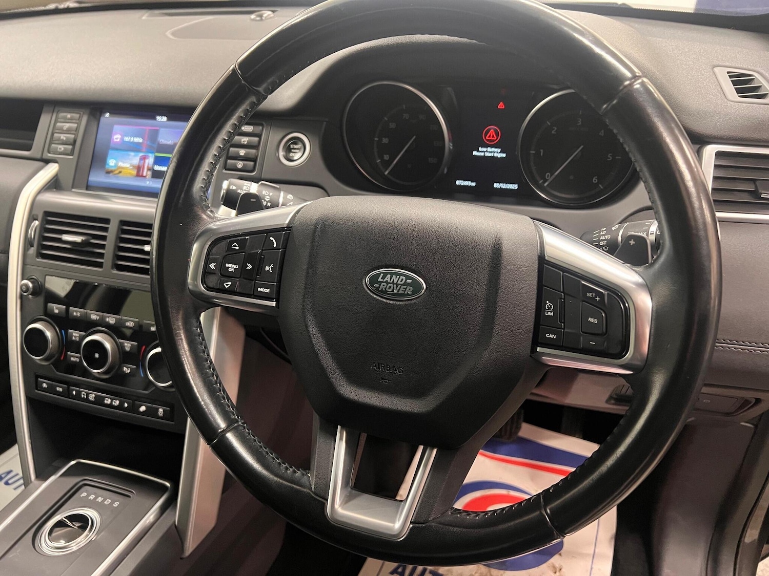 Used Land Rover Discovery Sport 2017 for sale - 76976097: Photo 31