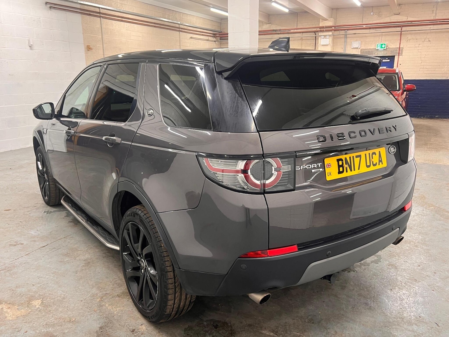 Used Land Rover Discovery Sport 2017 for sale - 76976097: Photo 4