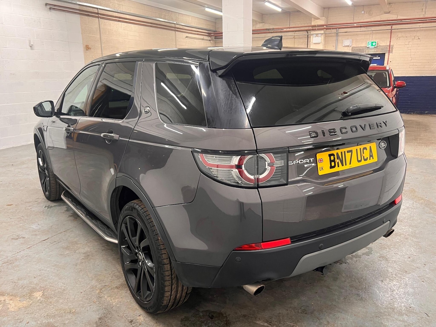 Used Land Rover Discovery Sport 2017 for sale - 76976097: Photo 5