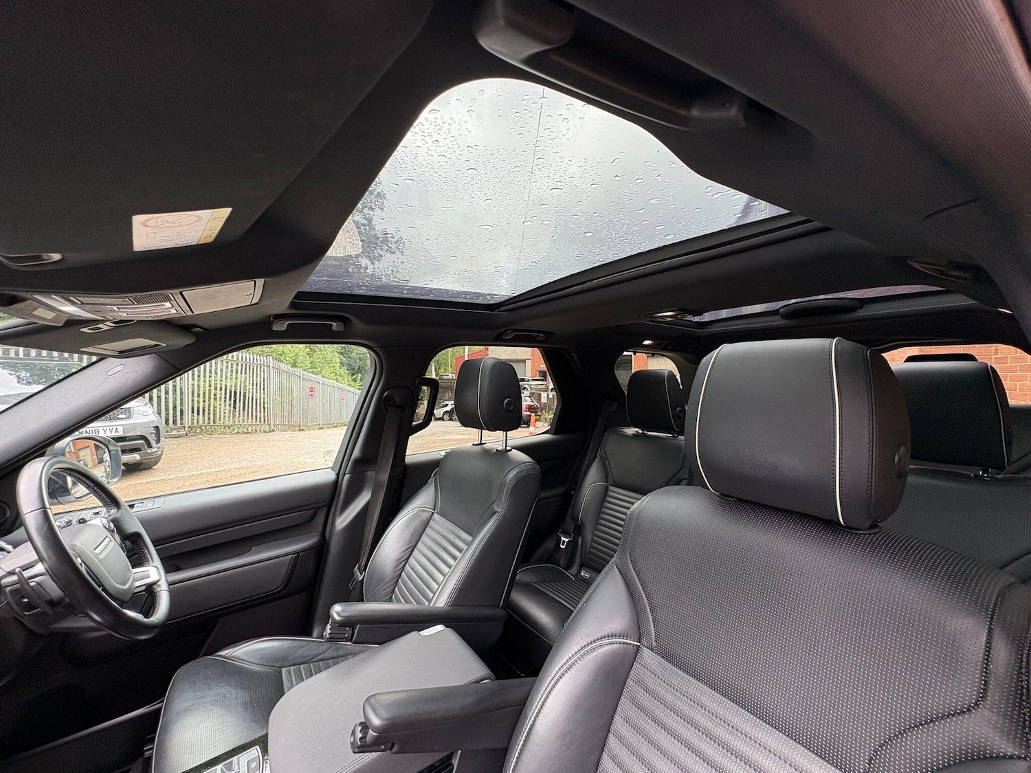 Used Land Rover Discovery 2019 for sale - 77202449: Photo 24