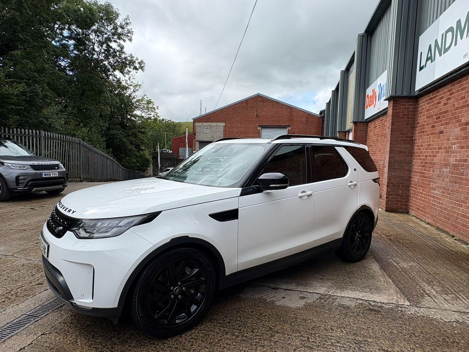 Used Land Rover Discovery 2019 for sale - 77202449: Photo 8