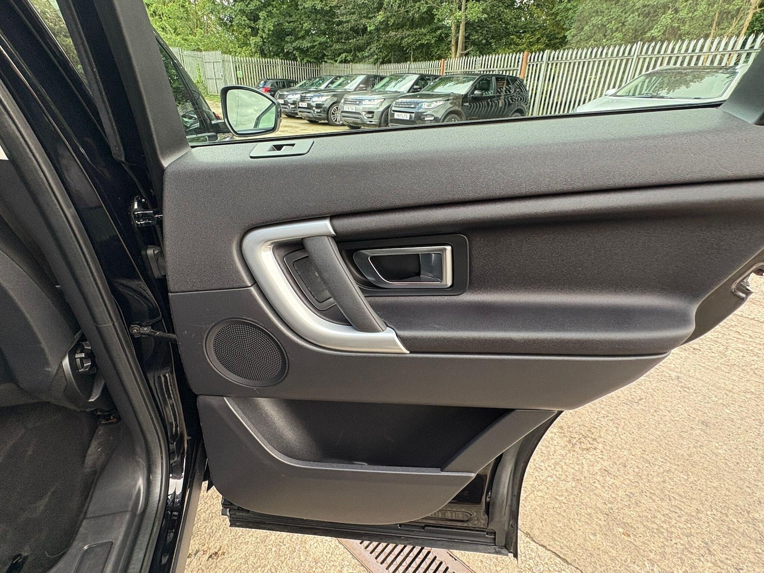 Used Land Rover Discovery Sport 2018 for sale - 76688674: Photo 37