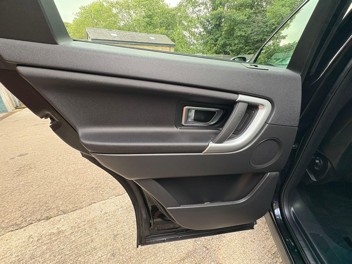 Used Land Rover Discovery Sport 2018 for sale - 76688674: Photo 38