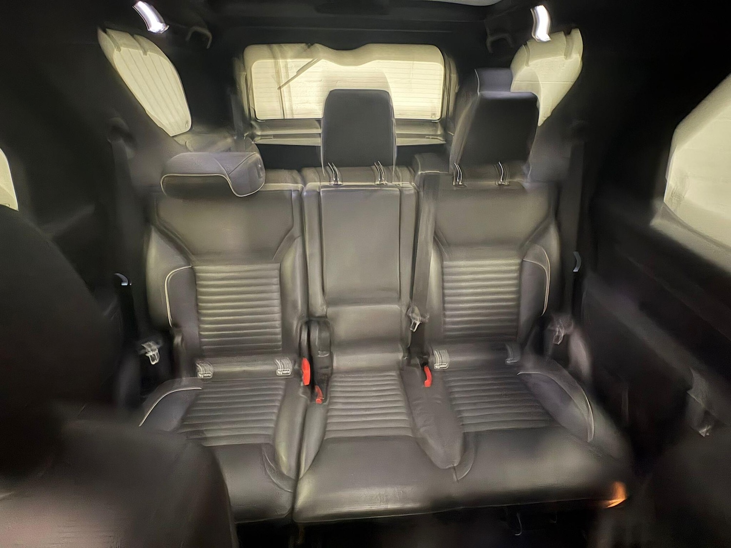 Used Land Rover Discovery 2018 for sale - 77202414: Photo 32