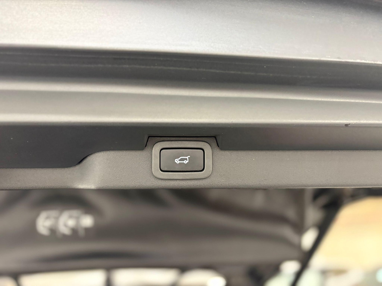 Used Land Rover Discovery 2018 for sale - 77202414: Photo 48