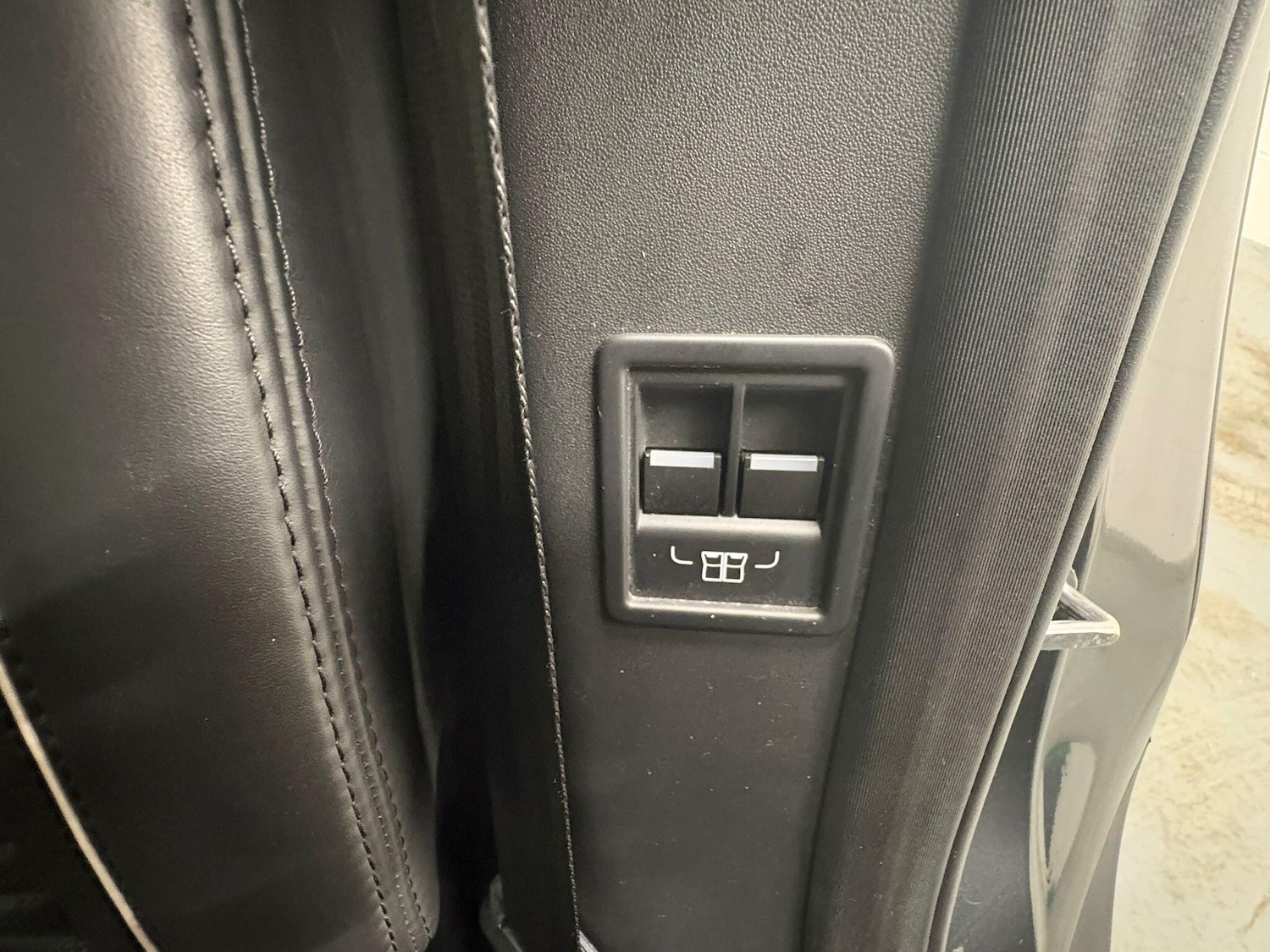 Used Land Rover Discovery 2018 for sale - 77202414: Photo 9