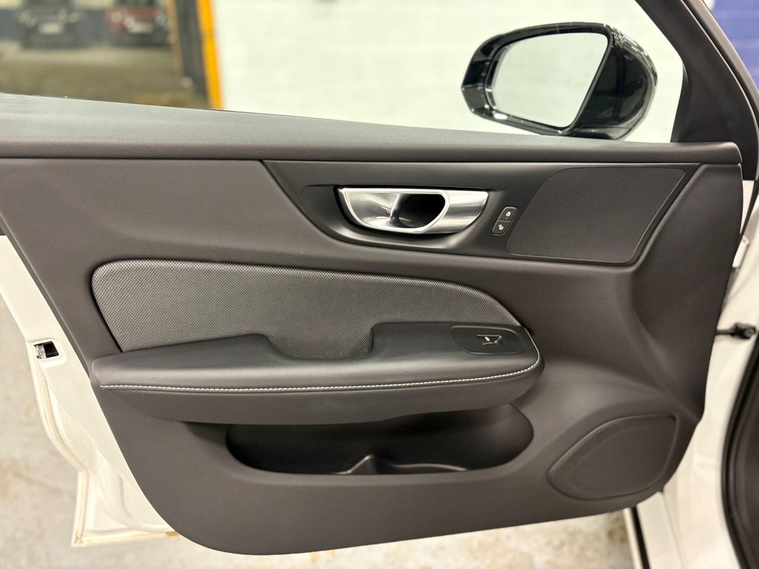 Used Volvo V60 2021 for sale - 77202400: Photo 25