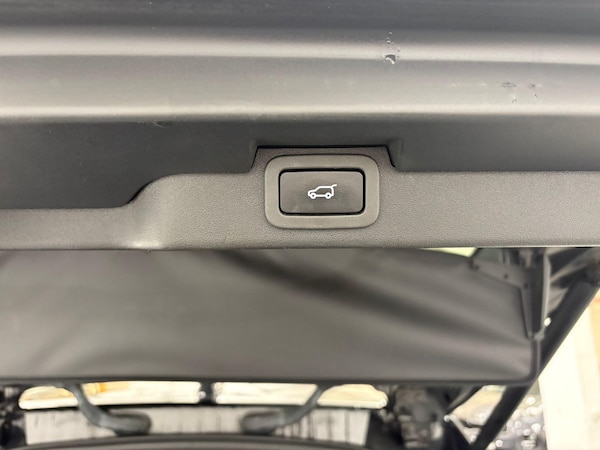 Used Land Rover Discovery 2018 for sale - 76072653: Photo 38