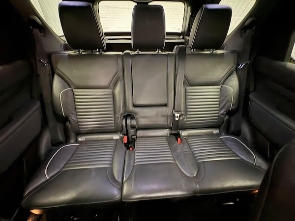 Used Land Rover Discovery 2018 for sale - 76072653: Photo 5
