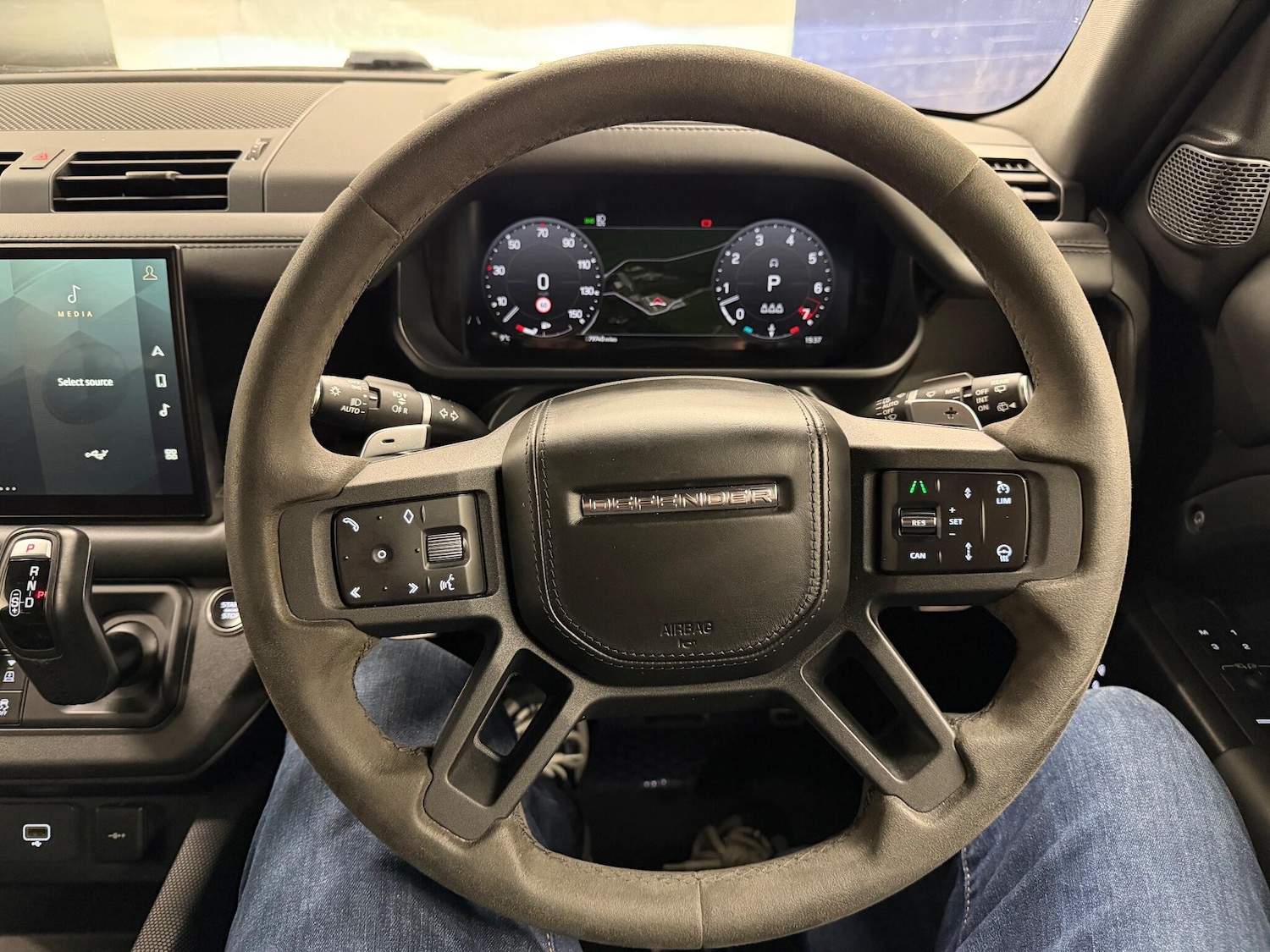 Used Land Rover Defender 2022 for sale - 77190406: Photo 42