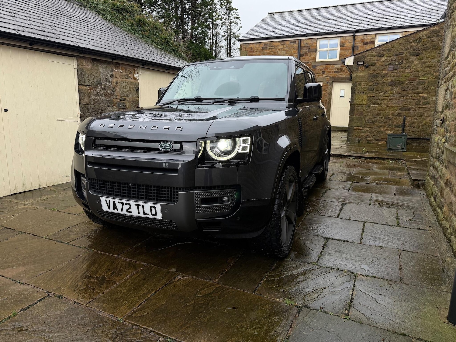 Used Land Rover Defender 2022 for sale - 77190406: Photo 9