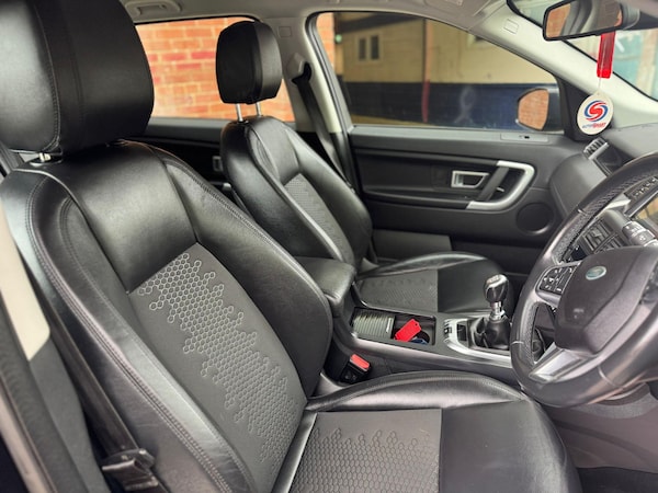 Used Land Rover Discovery Sport 2018 for sale - 74978103: Photo 11