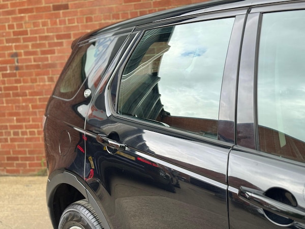 Used Land Rover Discovery Sport 2018 for sale - 74978103: Photo 18