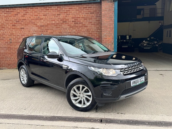 Used Land Rover Discovery Sport 2018 for sale - 74978103: Photo 2