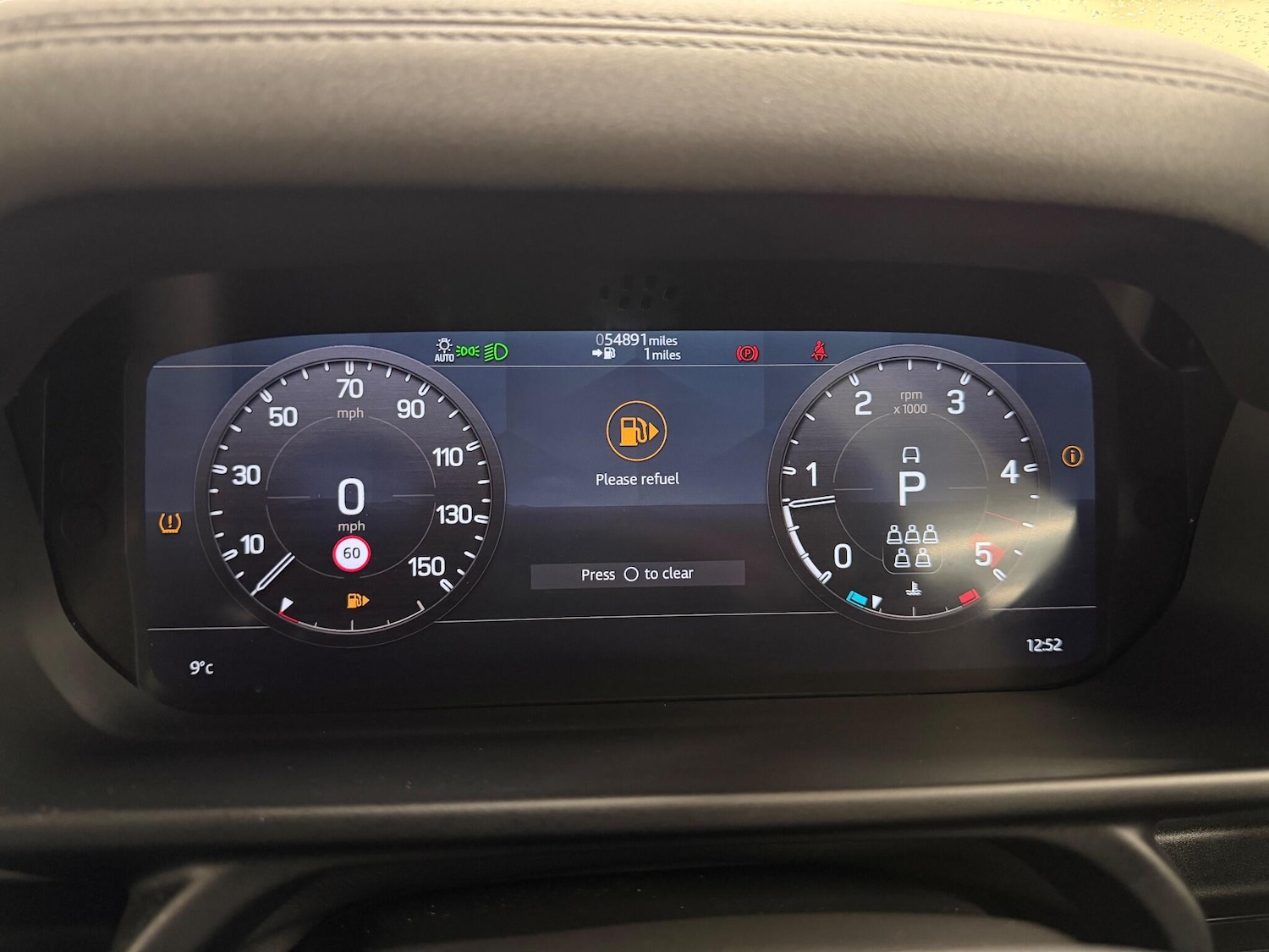 Used Land Rover Defender 2020 for sale - 76953089: Photo 28