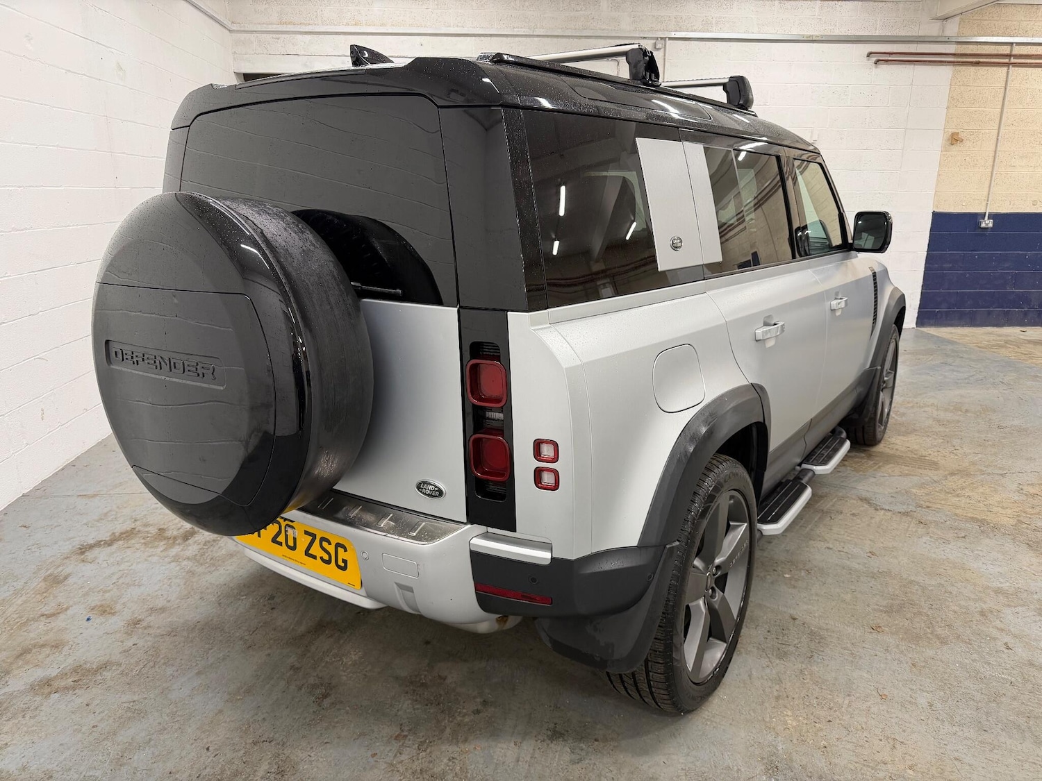 Used Land Rover Defender 2020 for sale - 76953089: Photo 9