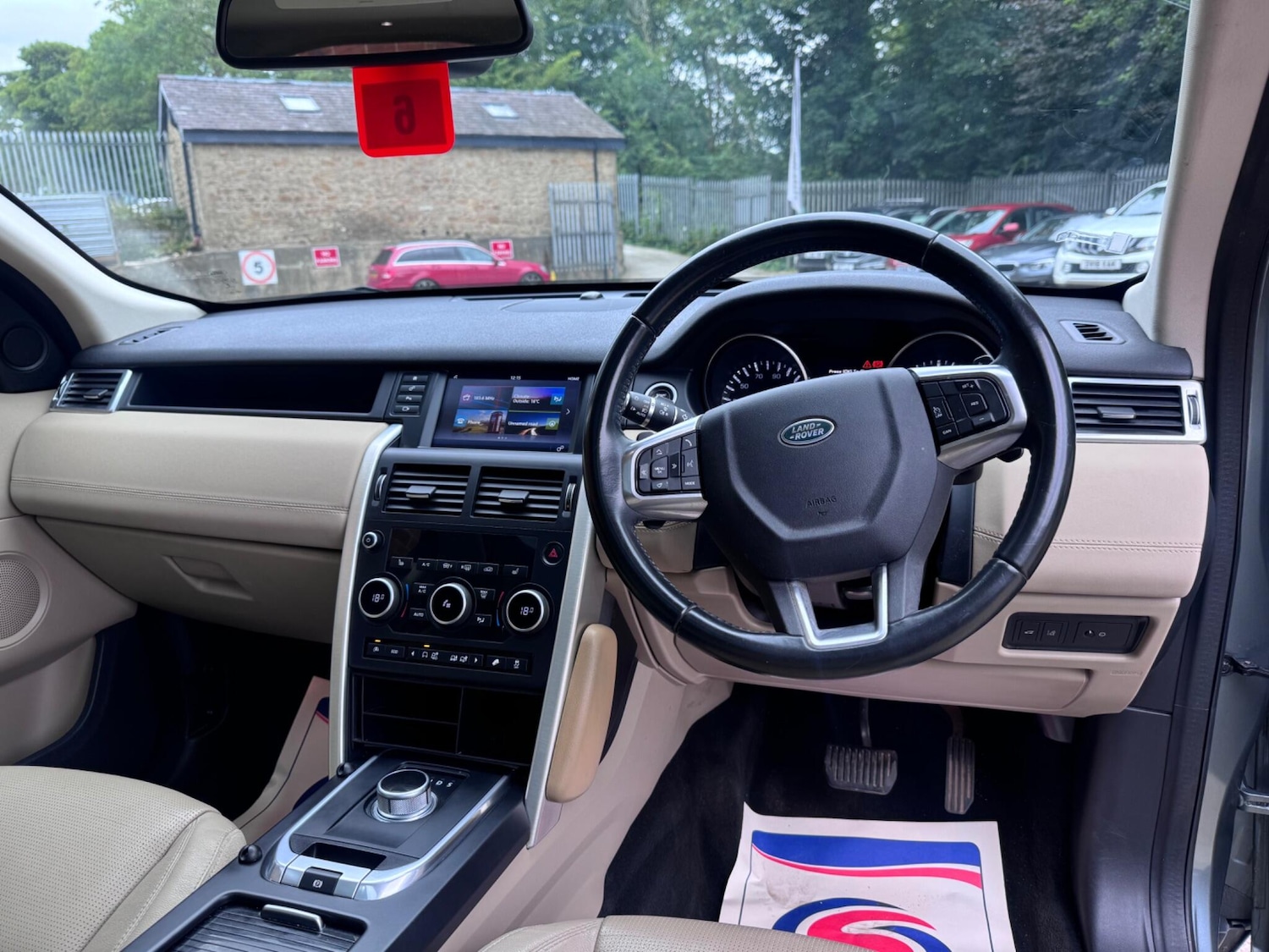 Used Land Rover Discovery Sport 2015 for sale - 77425070: Photo 17