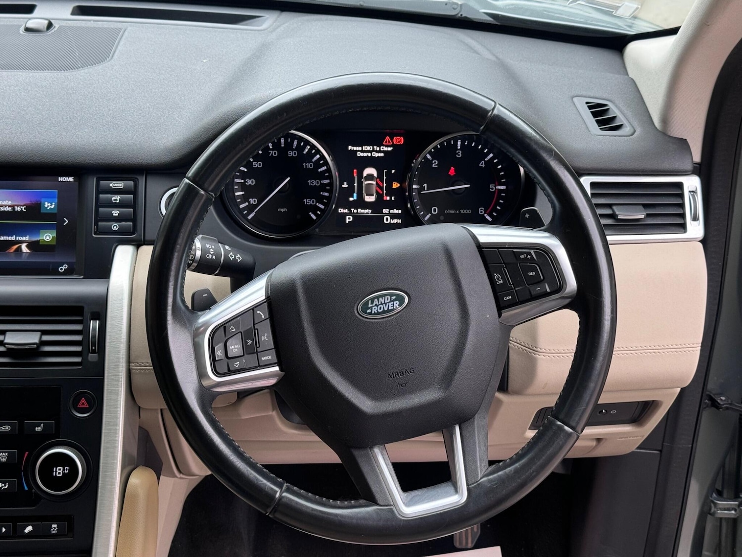 Used Land Rover Discovery Sport 2015 for sale - 77425070: Photo 29