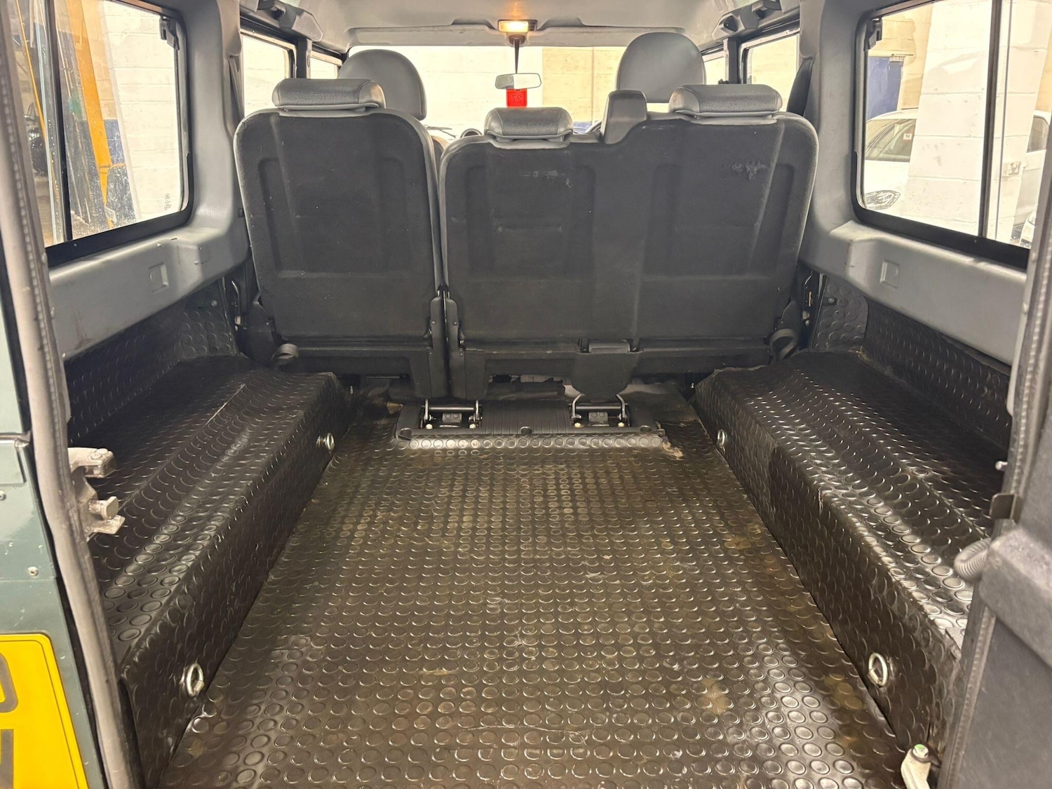 Used Land Rover Defender 2010 for sale - 77040076: Photo 28