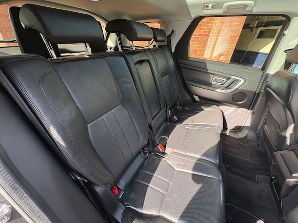 Used Land Rover Discovery Sport 2015 for sale - 75696274: Photo 40