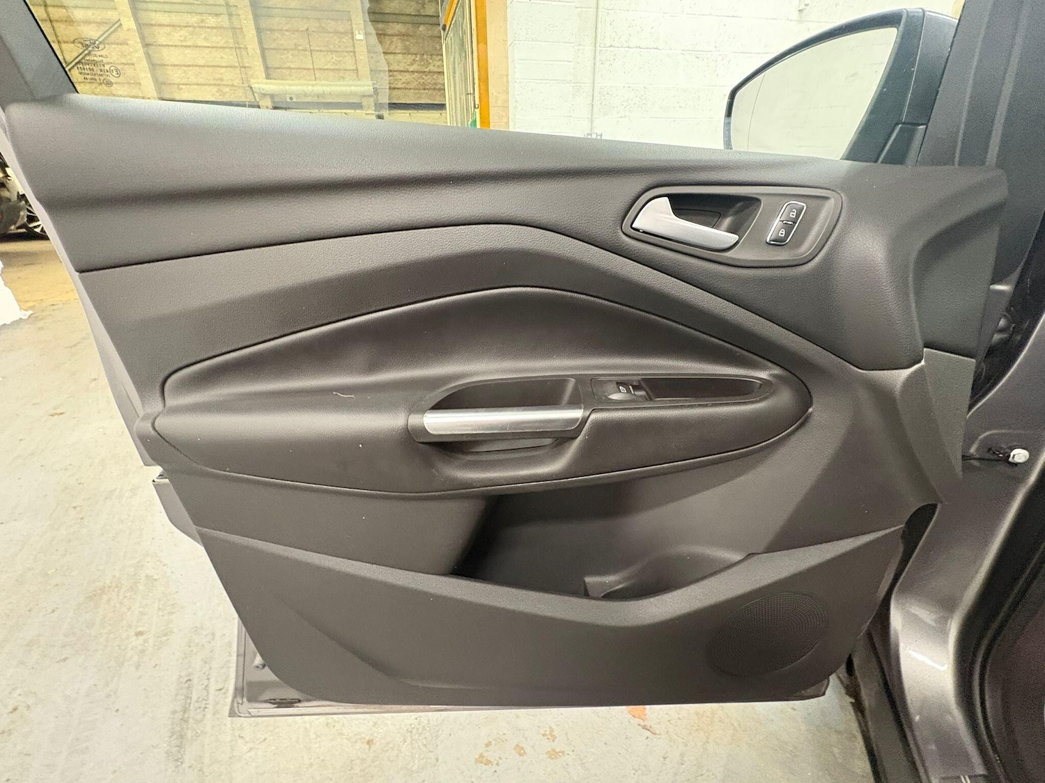 Used Ford Kuga 2014 for sale - 76658874: Photo 12