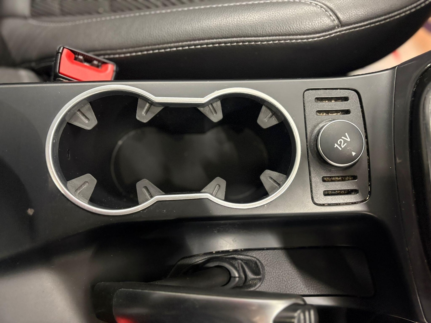 Used Ford Kuga 2014 for sale - 76658874: Photo 26