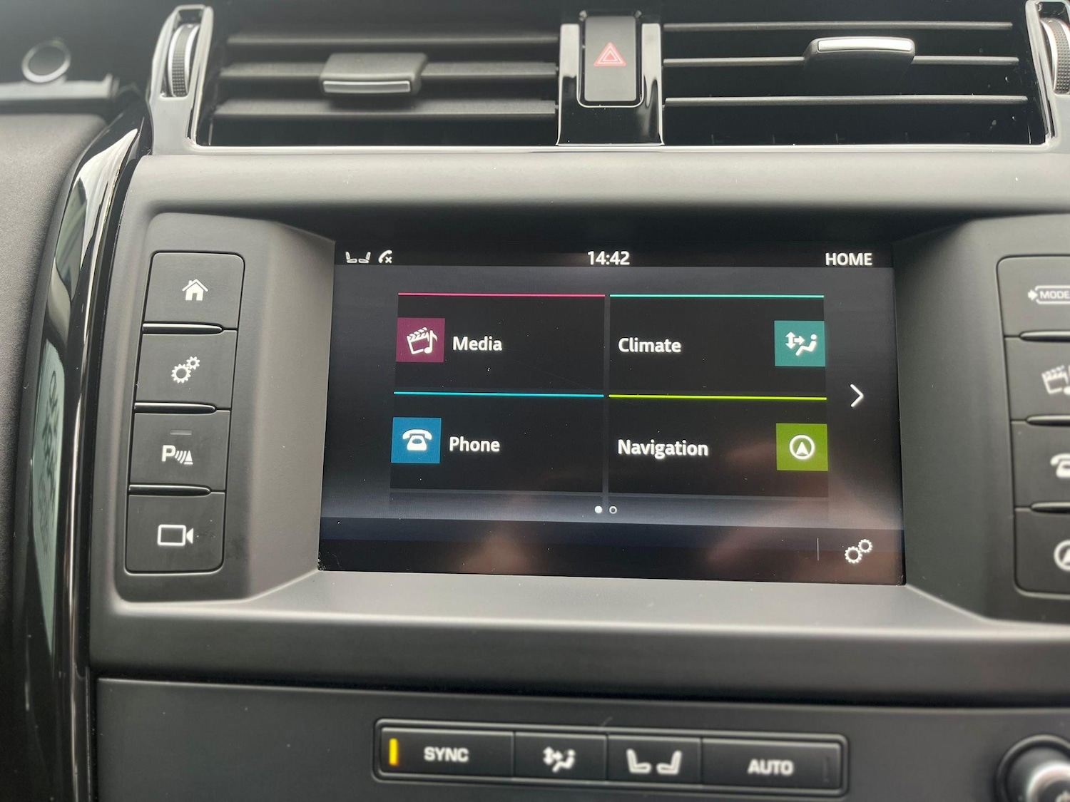 Used Land Rover Discovery 2017 for sale - 76370594: Photo 17