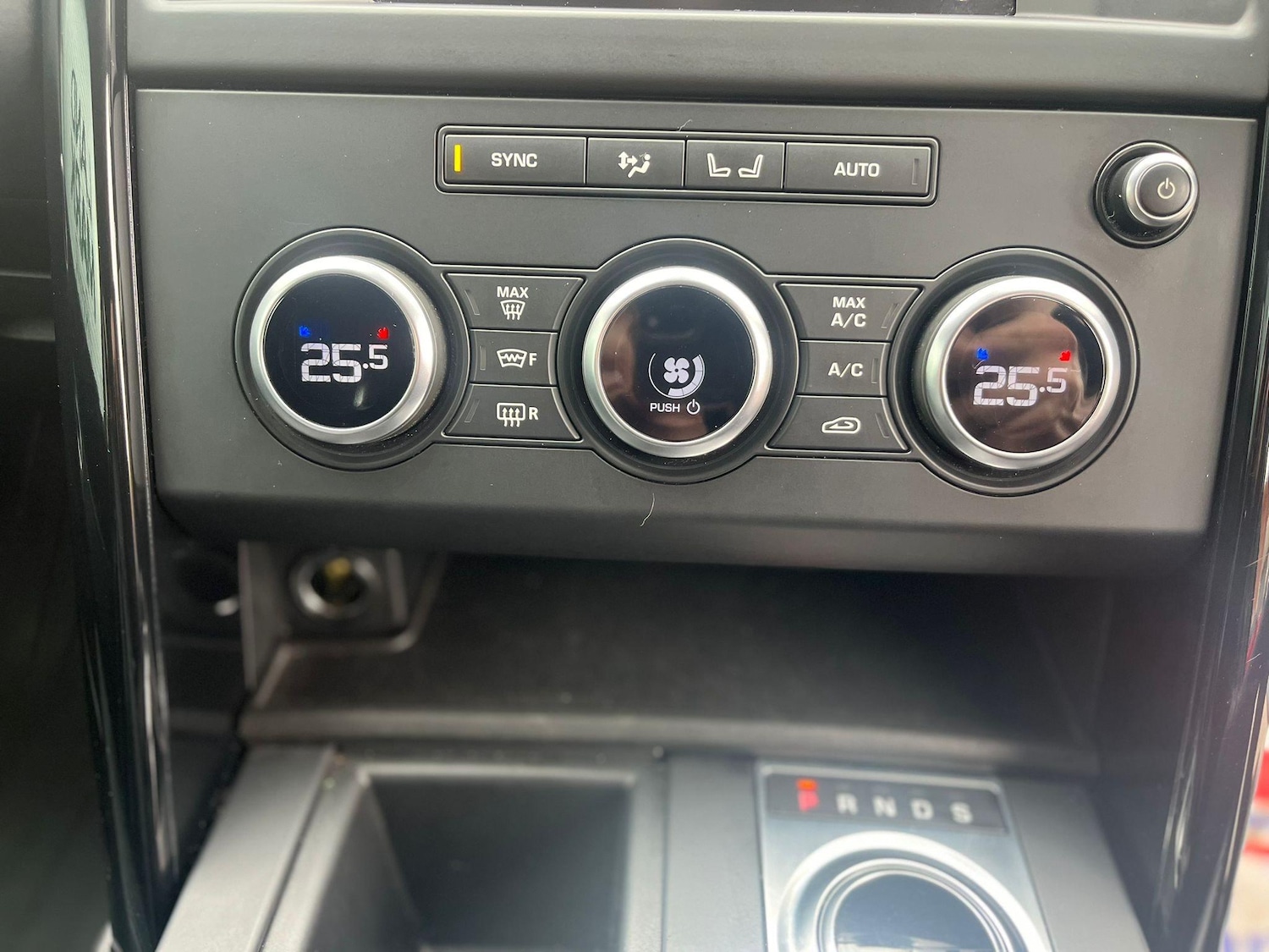 Used Land Rover Discovery 2017 for sale - 76370594: Photo 20