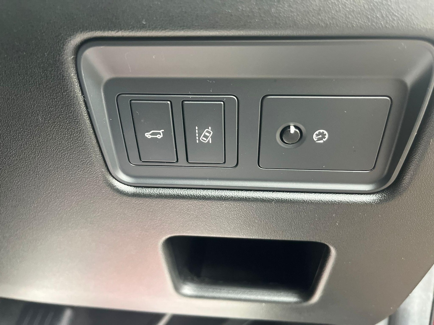 Used Land Rover Discovery 2017 for sale - 76370594: Photo 24