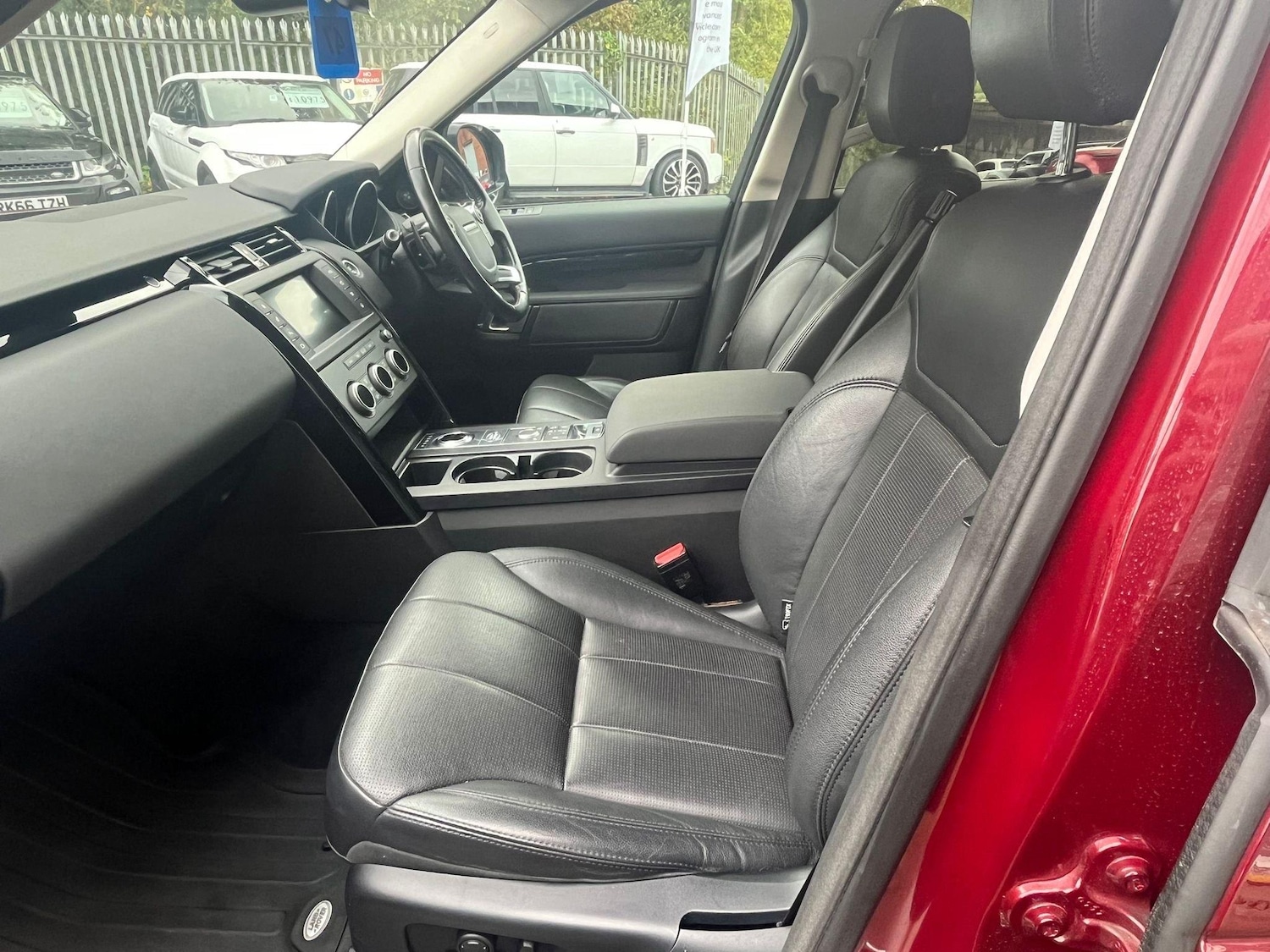 Used Land Rover Discovery 2017 for sale - 76370594: Photo 30