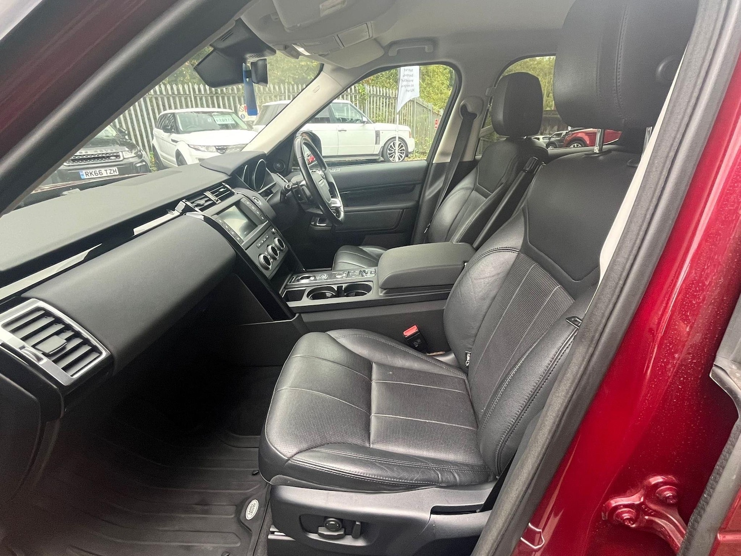 Used Land Rover Discovery 2017 for sale - 76370594: Photo 35