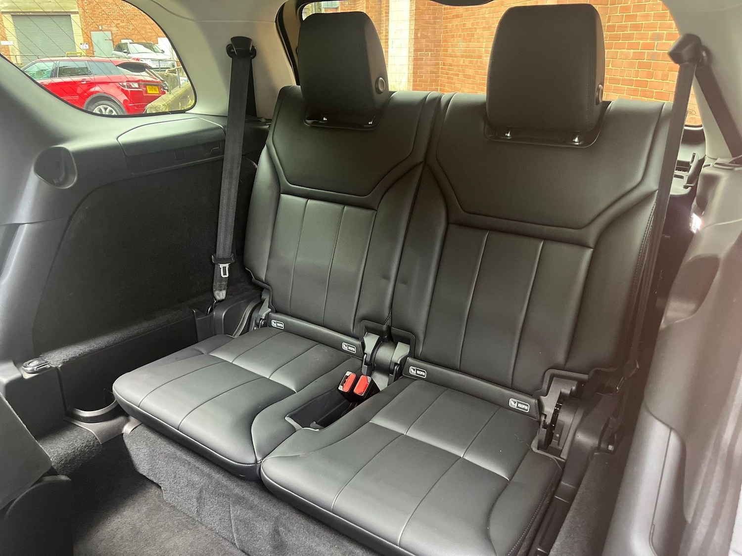 Used Land Rover Discovery 2017 for sale - 76370594: Photo 41