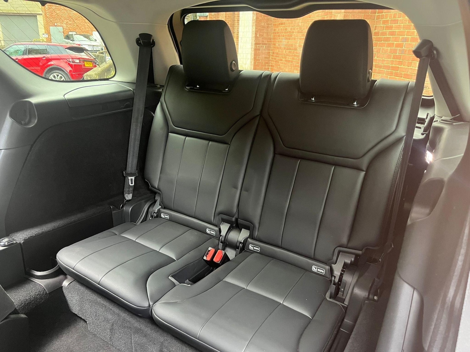 Used Land Rover Discovery 2017 for sale - 76370594: Photo 42