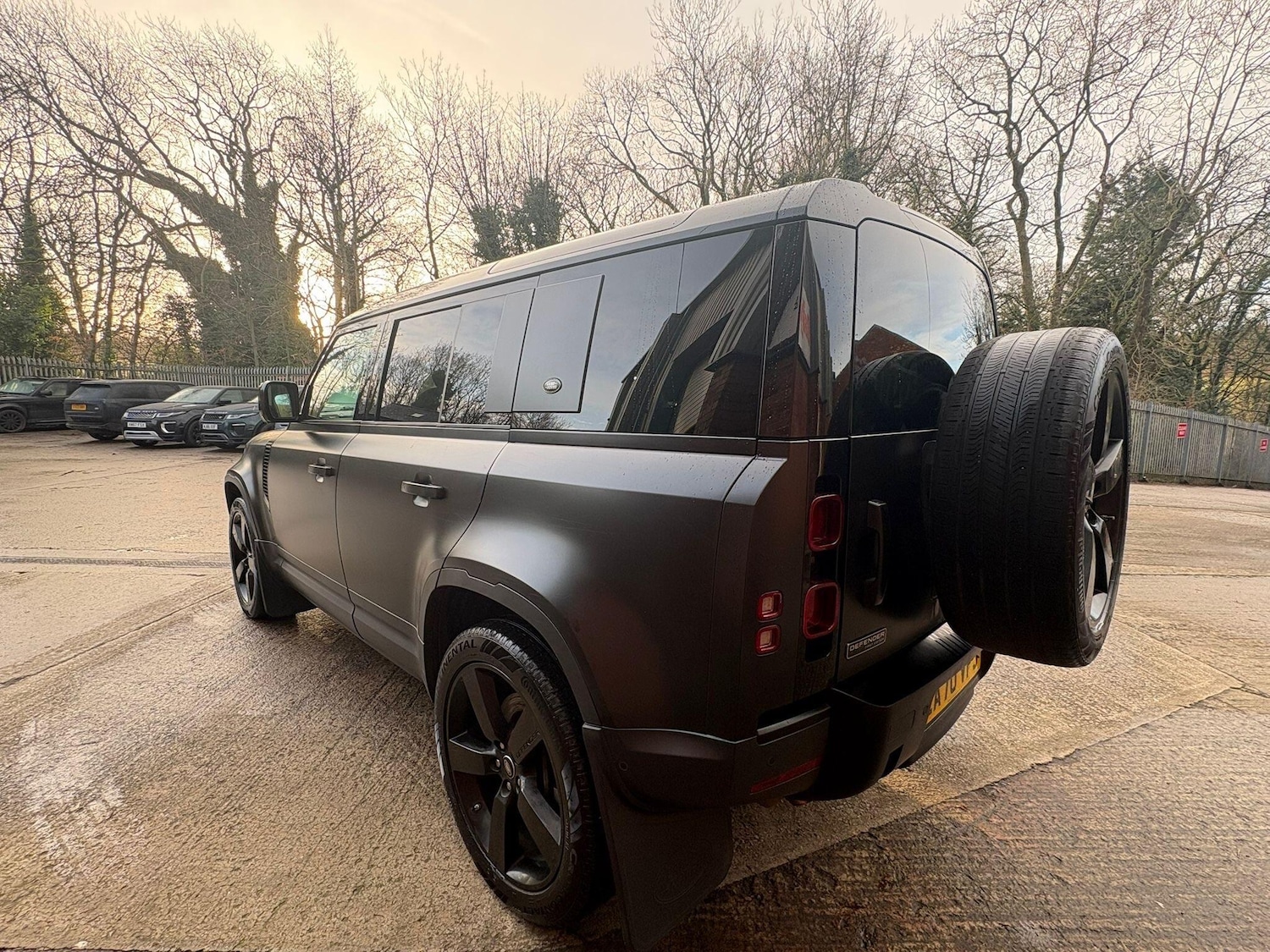 Used Land Rover Defender 2021 for sale - 77191592: Photo 3