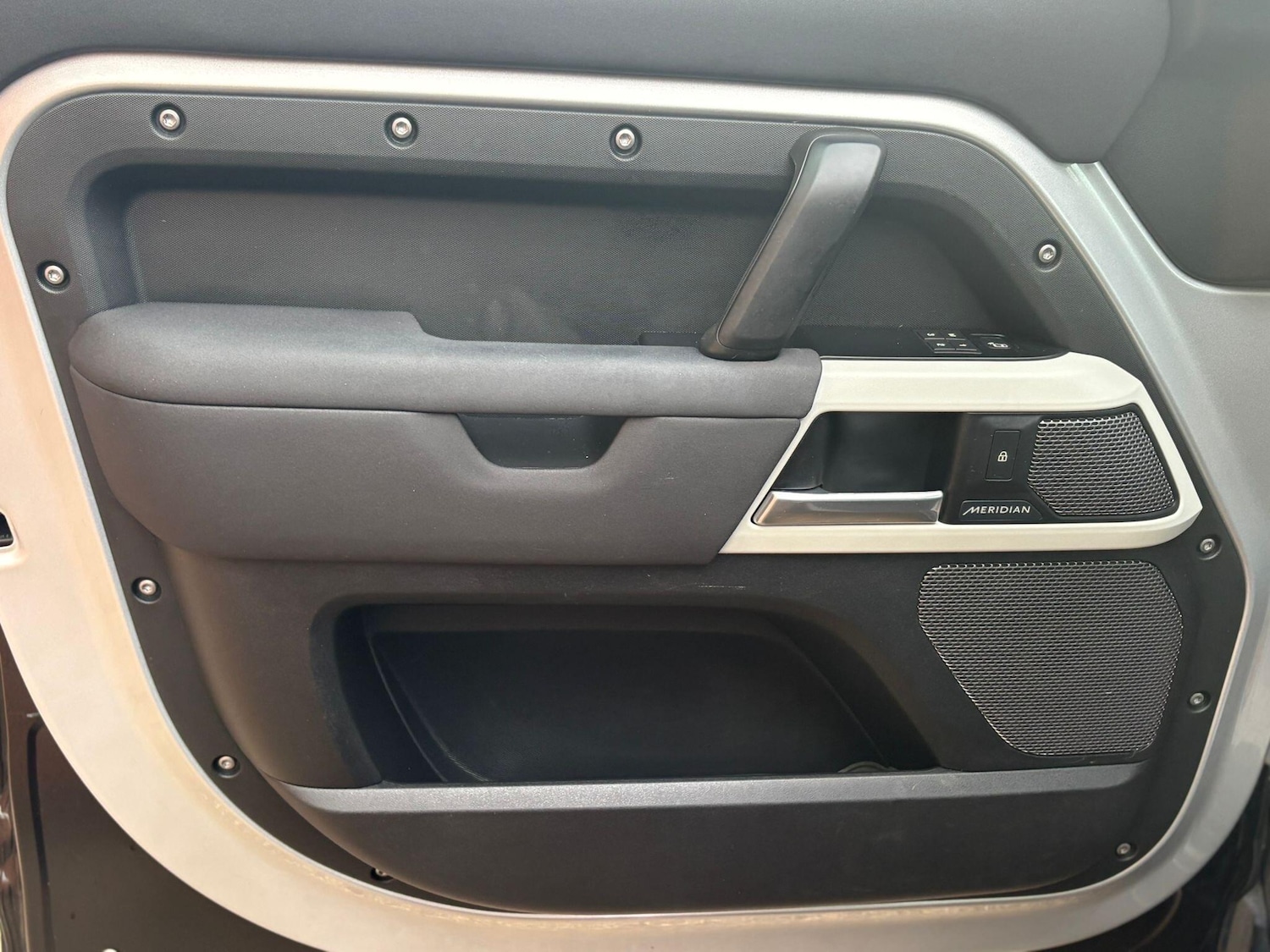 Used Land Rover Defender 2021 for sale - 77191592: Photo 45