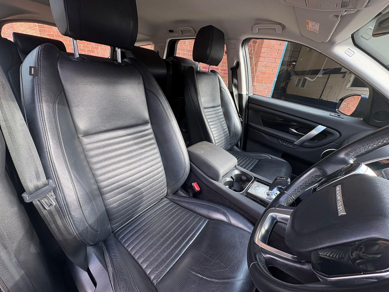 Used Land Rover Discovery Sport 2019 for sale - 76585494: Photo 11