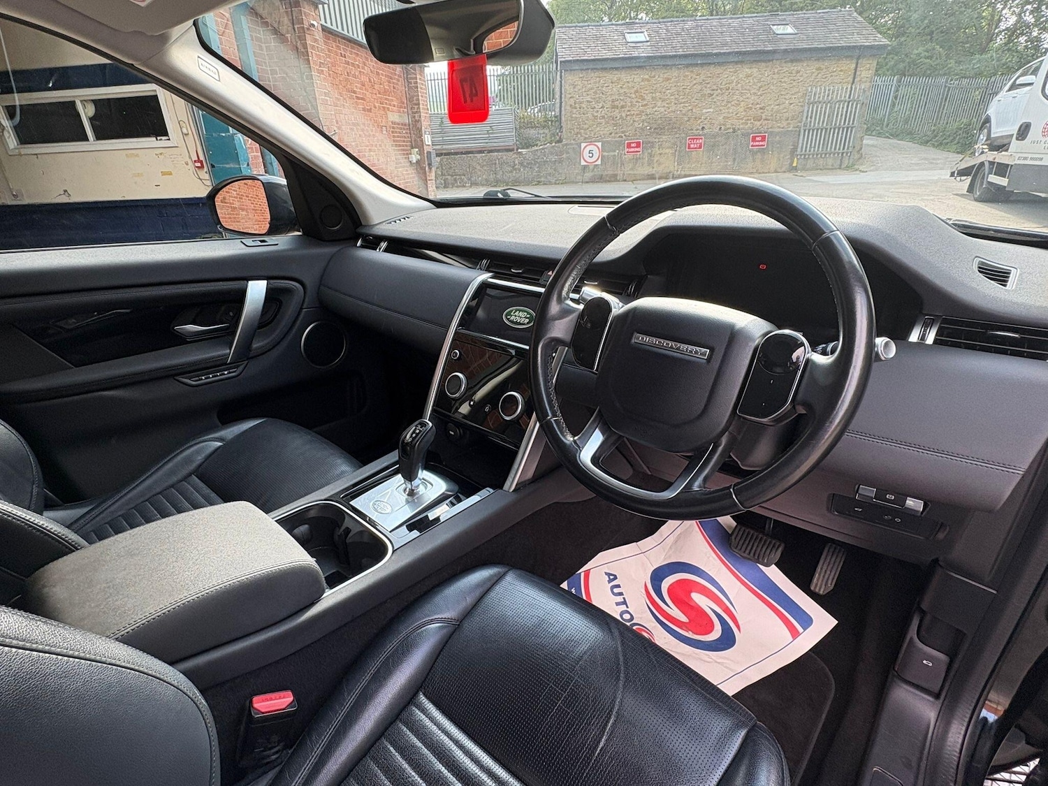 Used Land Rover Discovery Sport 2019 for sale - 76585494: Photo 3